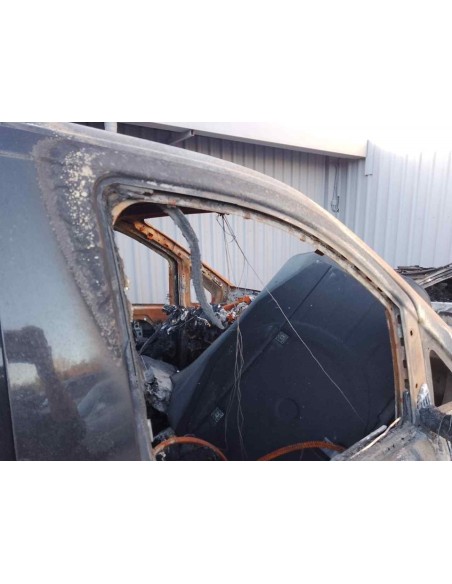 PUERTA DELANTERA DERECHA MERCEDES-BENZ V -CLASE COMBI (447) - 150464