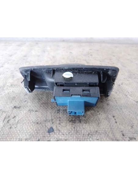 MANDO ELEVALUNAS TRASERO IZQUIERDO FIAT II DOBLÒ (152) - 153587