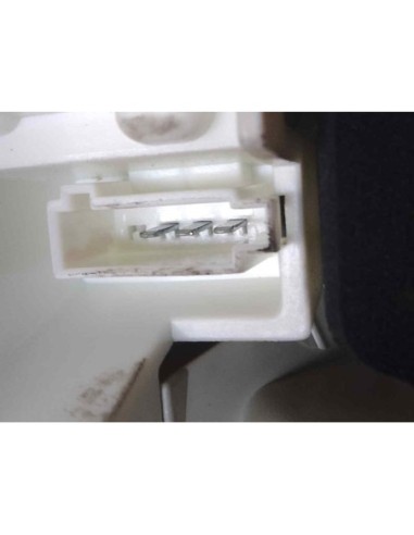 PILOTO TRASERO DERECHO INTERIOR OPEL ASTRA J...