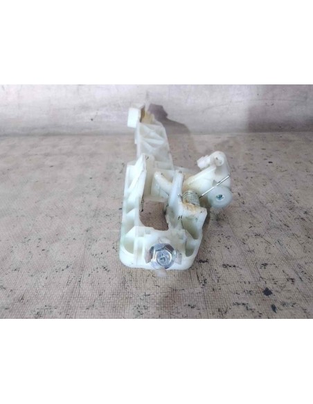 SOPORTE MANETA EXTERIOR DELANTERA DERECHA KIA RIO (UB) - 160191