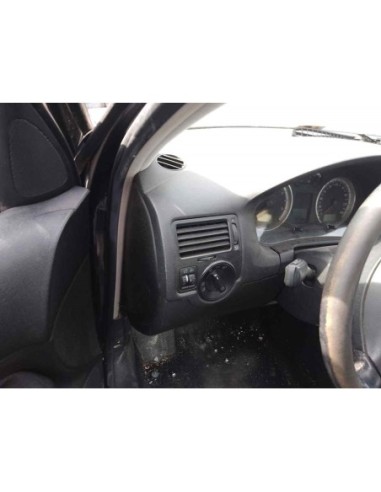 CAJA RELES / FUSIBLES VOLKSWAGEN BORA BERLINA...