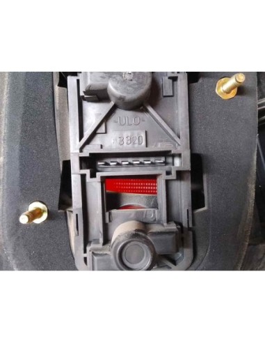 PILOTO TRASERO DERECHO MERCEDES-BENZ CLASE A...