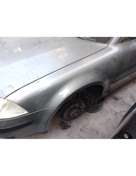 ALETA DELANTERA IZQUIERDA VOLKSWAGEN PASSAT BERLINA (3B3) - 260685