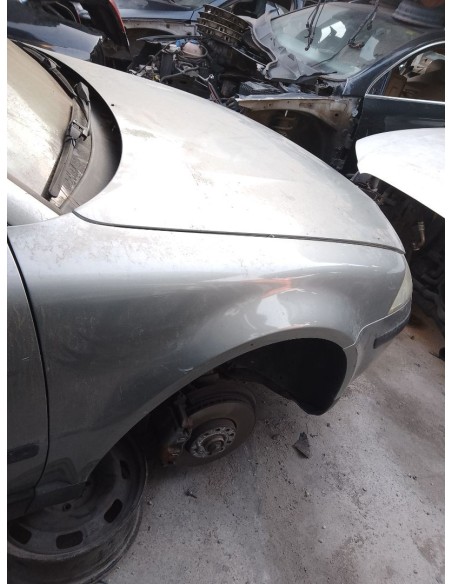 ALETA DELANTERA DERECHA VOLKSWAGEN PASSAT BERLINA (3B3) - 260745