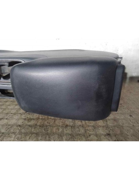 APOYABRAZOS CENTRAL NISSAN PULSAR (C13M) - 174742