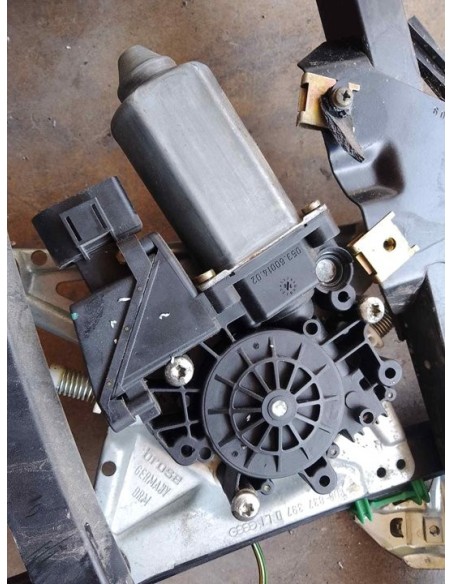 ELEVALUNAS DELANTERO IZQUIERDO AUDI A4 AVANT (B5) - 180807