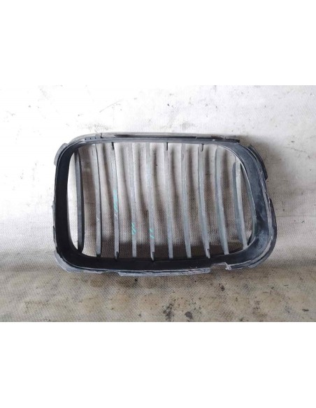 REJILLA DELANTERA BMW SERIE 3 BERLINA (E46) - 181623