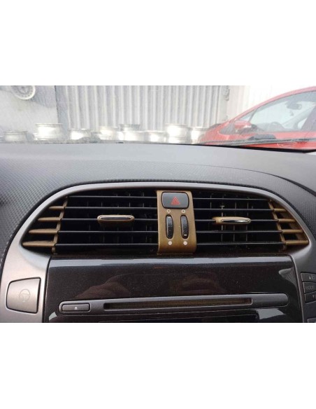 REJILLA AIREADORA FIAT II BRAVO (198) - 184333