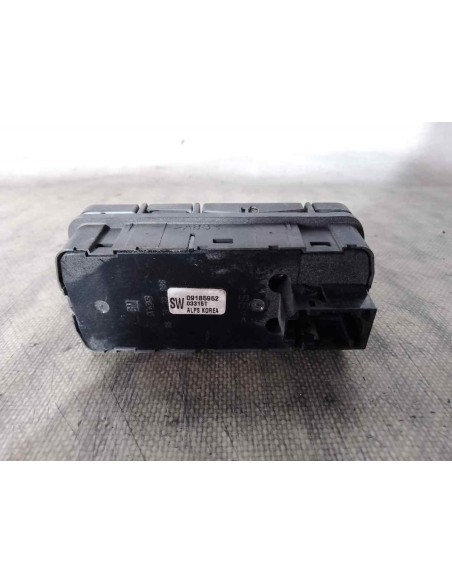 MANDO ELEVALUNAS DELANTERO IZQUIERDO OPEL ASTRA G BERLINA - 186843