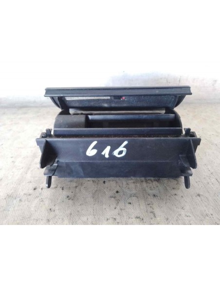 CENICERO MERCEDES-BENZ CLASE E (BM 210) BERLINA - 189751