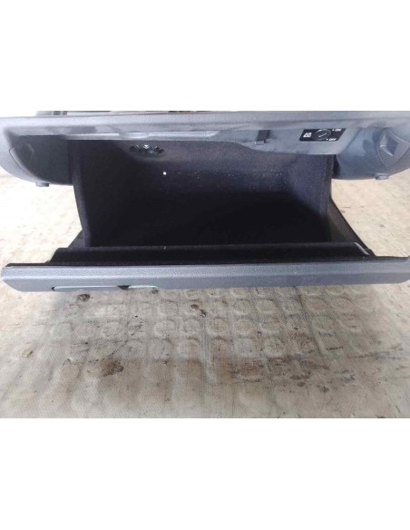 GUANTERA VOLKSWAGEN GOLF PLUS V (5M1) - 193526