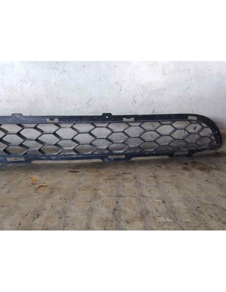 REJILLA PARAGOLPES DELANTERO HYUNDAI SANTA FE (CM) - 196601