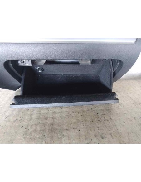 GUANTERA VOLKSWAGEN GOLF VI (5K1)(10 2008) - 205862