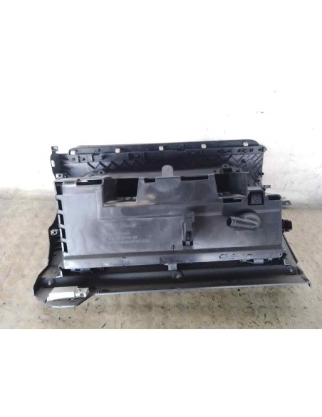 GUANTERA VOLKSWAGEN GOLF VI (5K1)(10 2008) - 205862