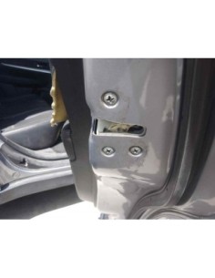 CERRADURA PUERTA TRASERA DERECHA SUBARU LEGACY BERLINA...