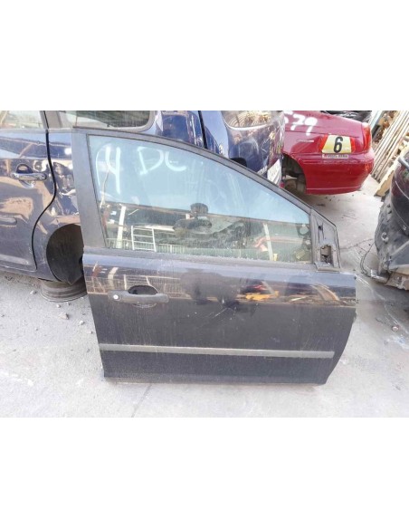 PUERTA DELANTERA DERECHA FORD FOCUS BERLINA (CAP) - 229612