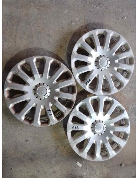TAPACUBOS FORD FIESTA (CB1) - 248912