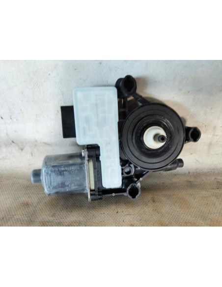MOTOR ELEVALUNAS TRASERO IZQUIERDO VOLKSWAGEN GOLF SPORTSVAN VII (AM1)(12 2013) - 201740