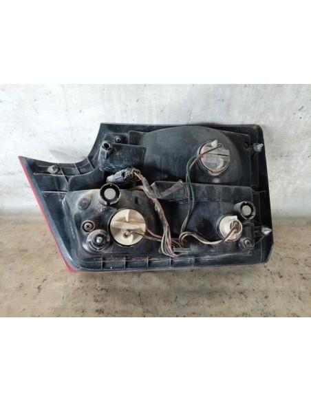 PILOTO TRASERO IZQUIERDO INTERIOR SSANGYONG KYRON - 239381