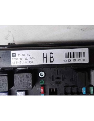 CAJA RELES / FUSIBLES OPEL ASTRA H GTC - 126196