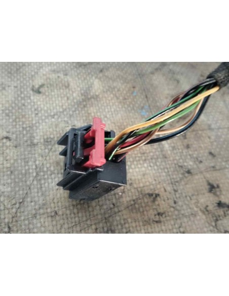 RETROVISOR IZQUIERDO VOLKSWAGEN PASSAT BERLINA (362) - 175309