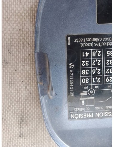 TAPA EXTERIOR COMBUSTIBLE MERCEDES-BENZ CLASE E...