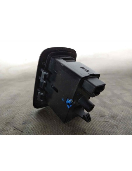 MANDO ELEVALUNAS TRASERO IZQUIERDO MERCEDES-BENZ CLASE A (BM 169) - 95429