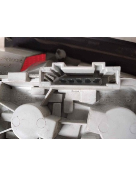 PILOTO TRASERO IZQUIERDO SEAT CORDOBA BERLINA (6K2) - 101816