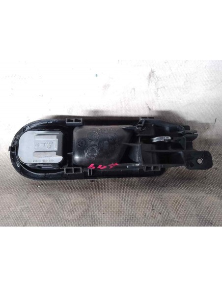 MANETA INTERIOR DELANTERA IZQUIERDA VOLKSWAGEN GOLF IV BERLINA (1J1)(10 1997) - 196309