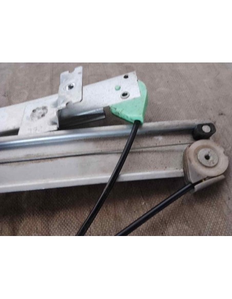 ELEVALUNAS DELANTERO DERECHO AUDI A4 AVANT (8E) - 130584