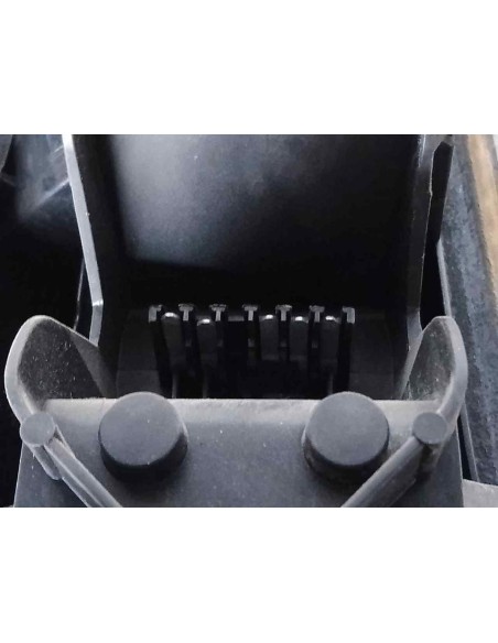 PILOTO TRASERO DERECHO OPEL CORSA A - 138083