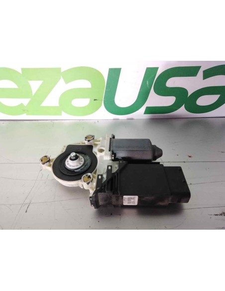 MOTOR ELEVALUNAS DELANTERO IZQUIERDO VOLKSWAGEN GOLF IV BERLINA (1J1)(10 1997) - 234014