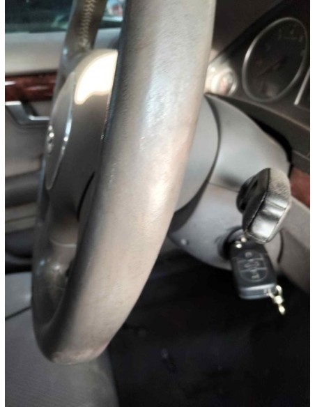 VOLANTE AUDI A4 AVANT (8E) - 251684