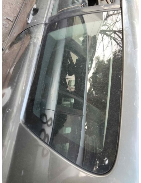 LUNA CUSTODIA TRASERA IZQUIERDA TOYOTA COROLLA (E12) - 251747