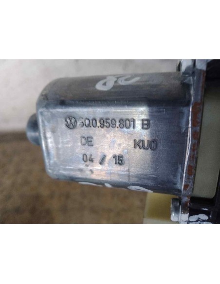 MOTOR ELEVALUNAS DELANTERO DERECHO VOLKSWAGEN GOLF SPORTSVAN VII (AM1)(12 2013) - 235517