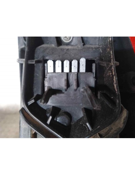 PILOTO TRASERO DERECHO OPEL CORSA C - 210011