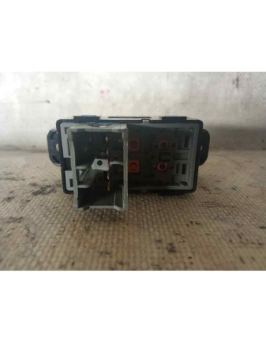 MANDO ELEVALUNAS TRASERO DERECHO HYUNDAI I20...