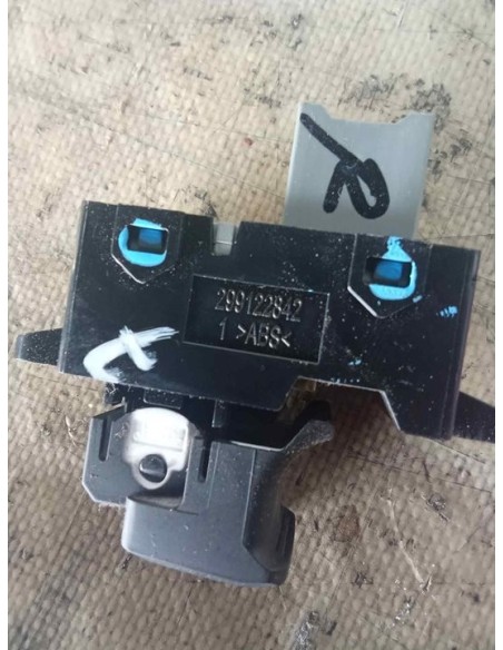 MANDO ELEVALUNAS TRASERO DERECHO HYUNDAI I20 (GB) - 185861