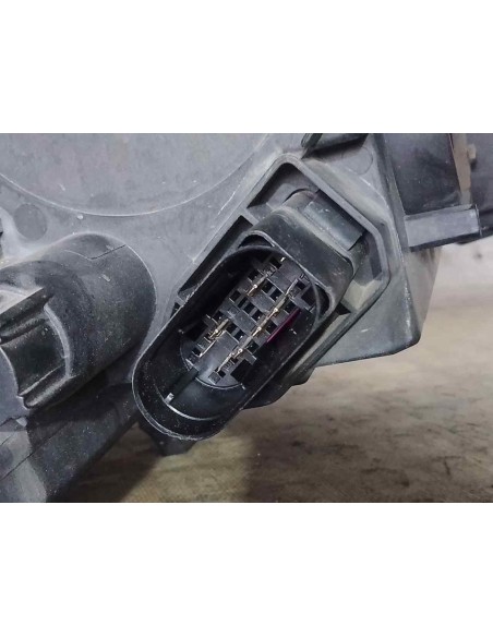 FARO IZQUIERDO MERCEDES-BENZ CLASE CLA (BM 117) - 217517