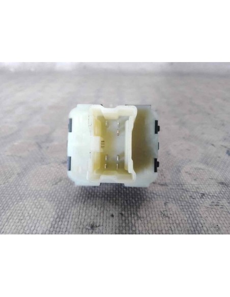 MANDO ELEVALUNAS DELANTERO IZQUIERDO RENAULT CLIO IV - 205036