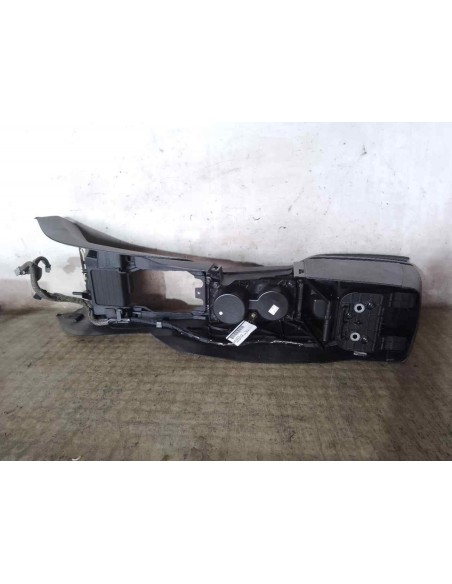 APOYABRAZOS CENTRAL VOLVO V40 - 226378