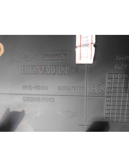 MOLDURAS DELANTERAS   - 190726