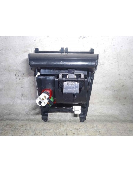 CENICERO VOLKSWAGEN GOLF V (1K1)(10 2003) - 220470