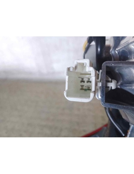 PILOTO TRASERO DERECHO INTERIOR TOYOTA AURIS (E18) - 194886