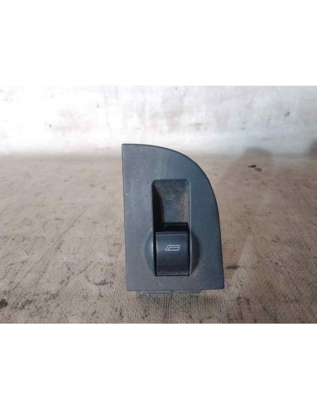 MANDO ELEVALUNAS DELANTERO DERECHO AUDI A6 BERLINA (4B2) - 138415