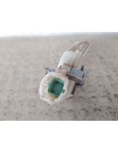 CERRADURA PUERTA TRASERA DERECHA NISSAN PRIMERA...