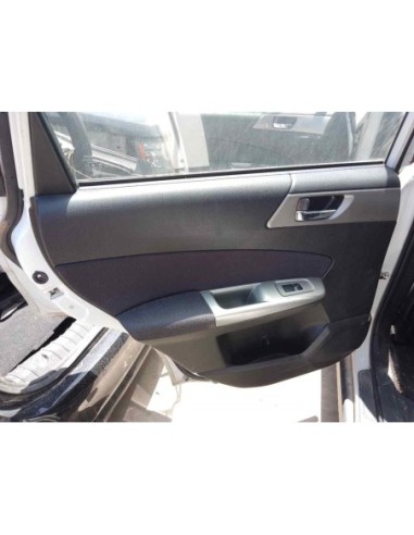 GUARNECIDO PUERTA TRASERA IZQUIERDA SUBARU...