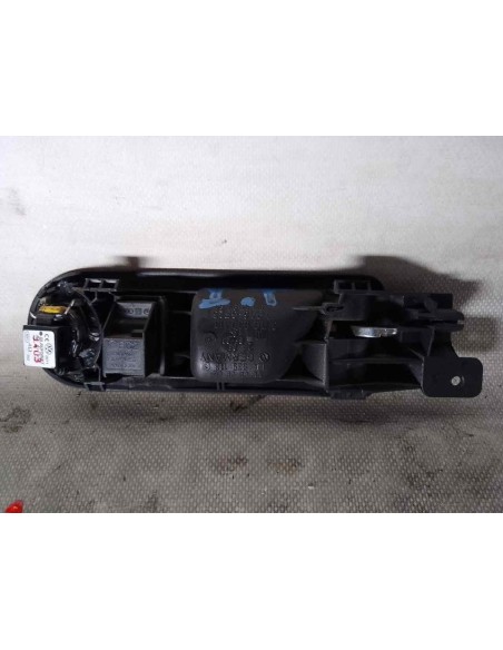MANETA INTERIOR TRASERA IZQUIERDA VOLKSWAGEN PASSAT BERLINA (3B3) - 125833