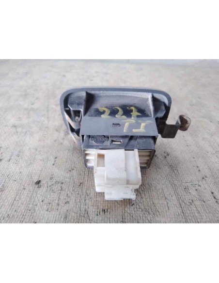 MANDO ELEVALUNAS TRASERO IZQUIERDO NISSAN PICKUP (D22) - 127794