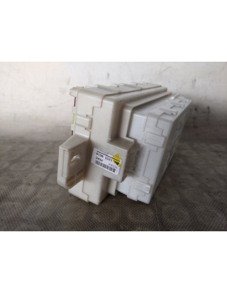 CAJA RELES / FUSIBLES PEUGEOT ION - 95490